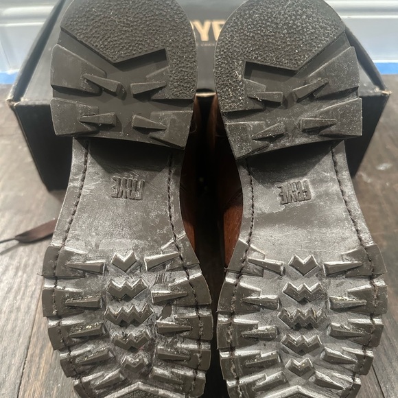 FRYE ALTA HIKER BOOTS (excellent condition) - Picture 4 of 4